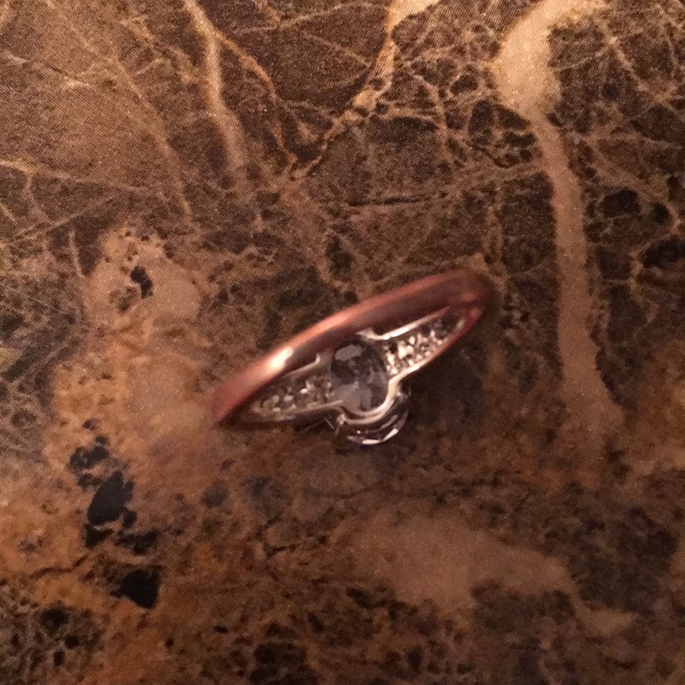Ring - Picture 4 of 4